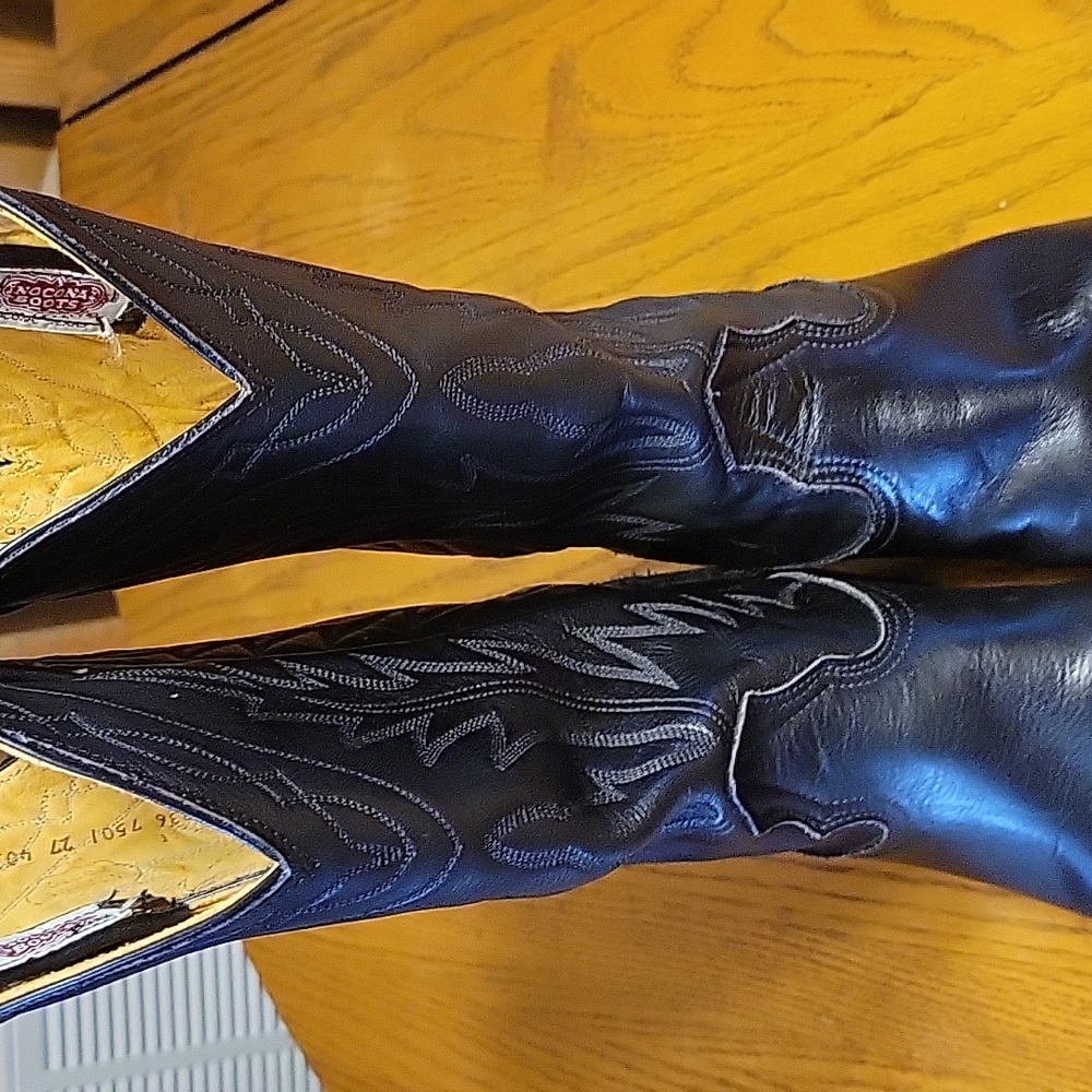 Cowboys boots
